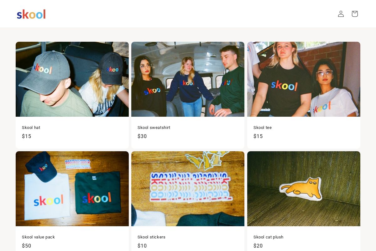 skoolmerch.com homepage screenshot