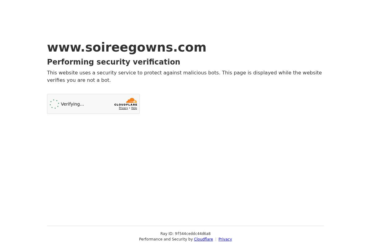 soireegowns.com homepage screenshot