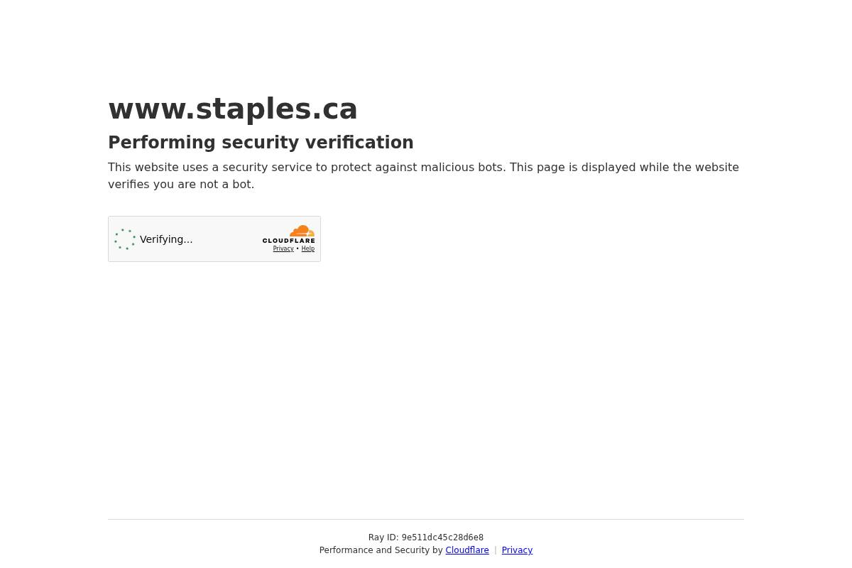 Staples Canada homepage screenshot