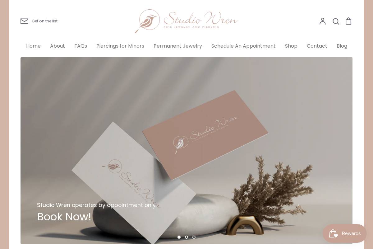 studiowrenpiercing.com homepage screenshot