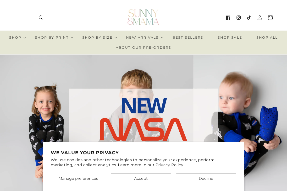 SUNNY + MAMA homepage screenshot