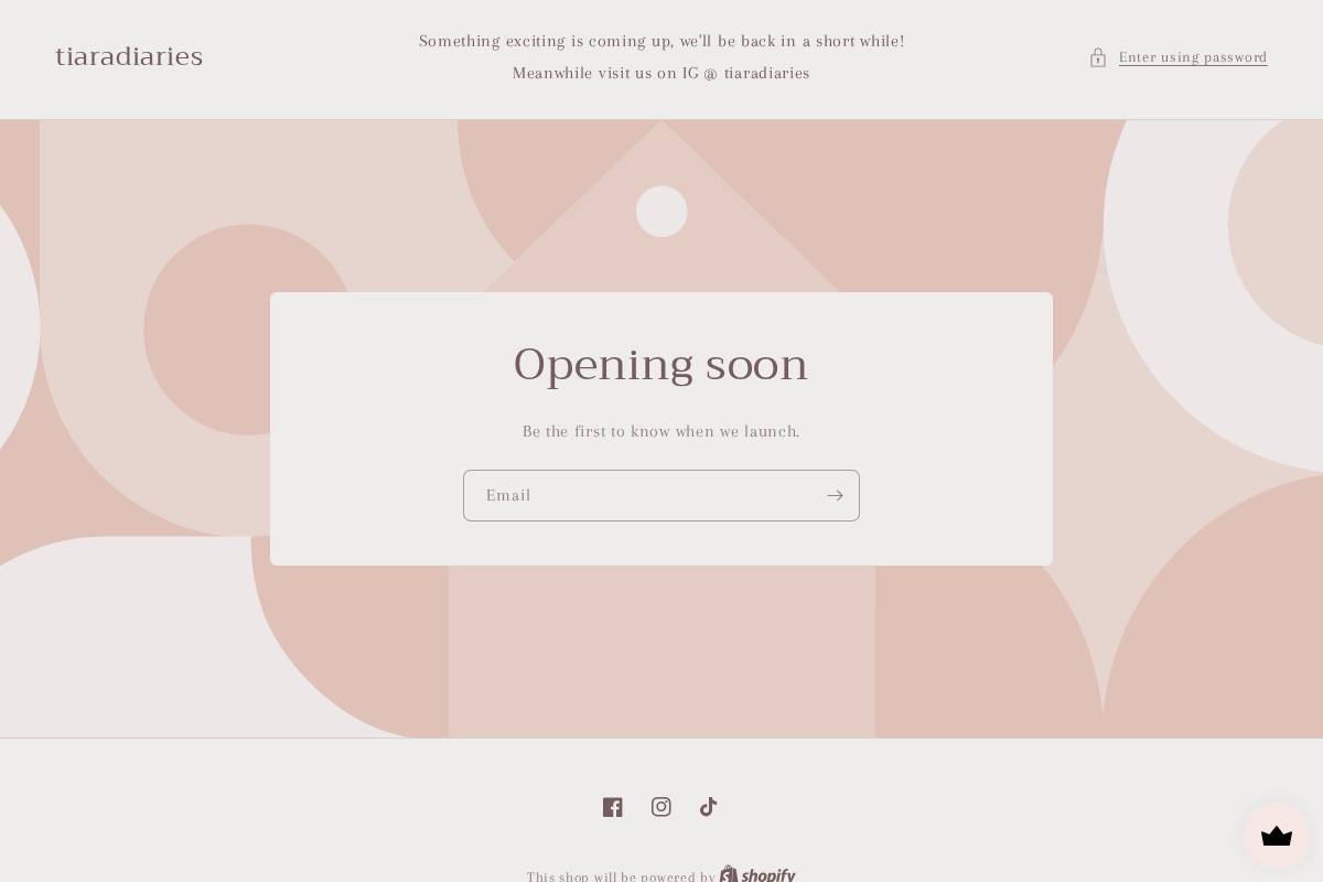 tiaradiaries.com homepage screenshot