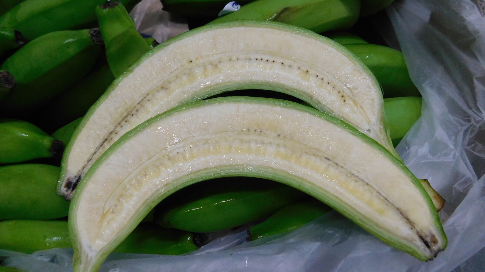 Bananas cut test