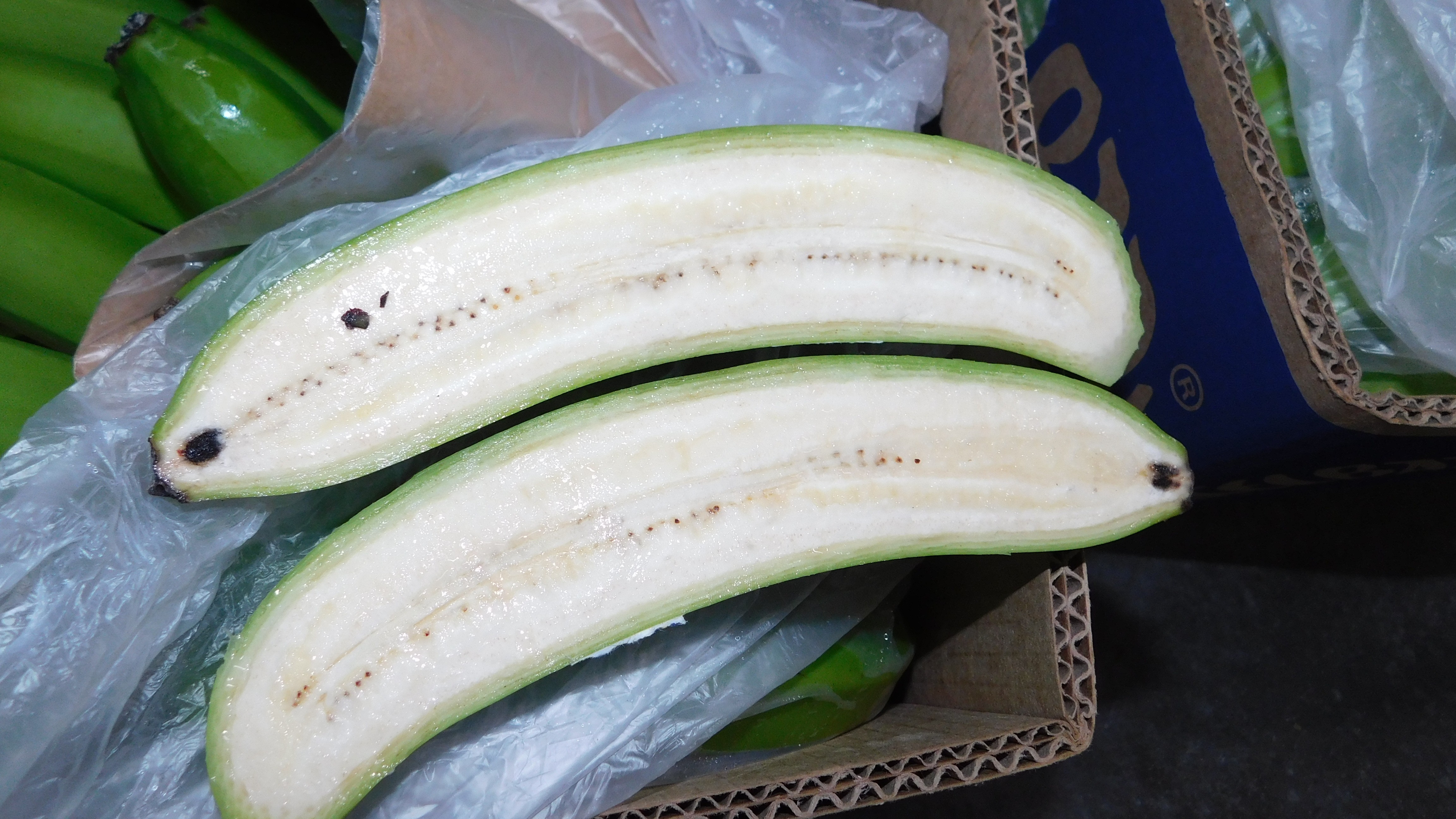 Bananas cut test