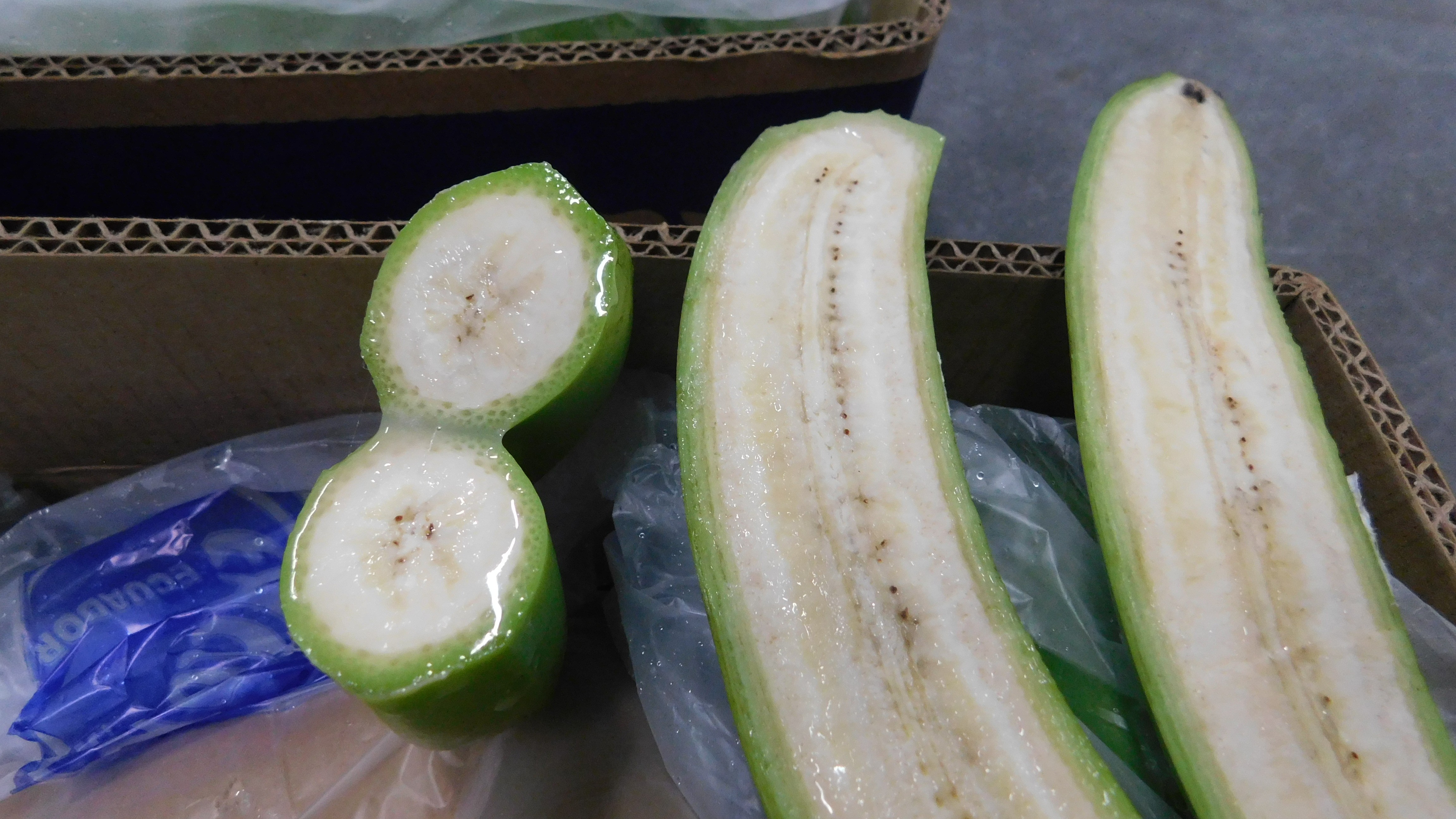 Bananas cut test