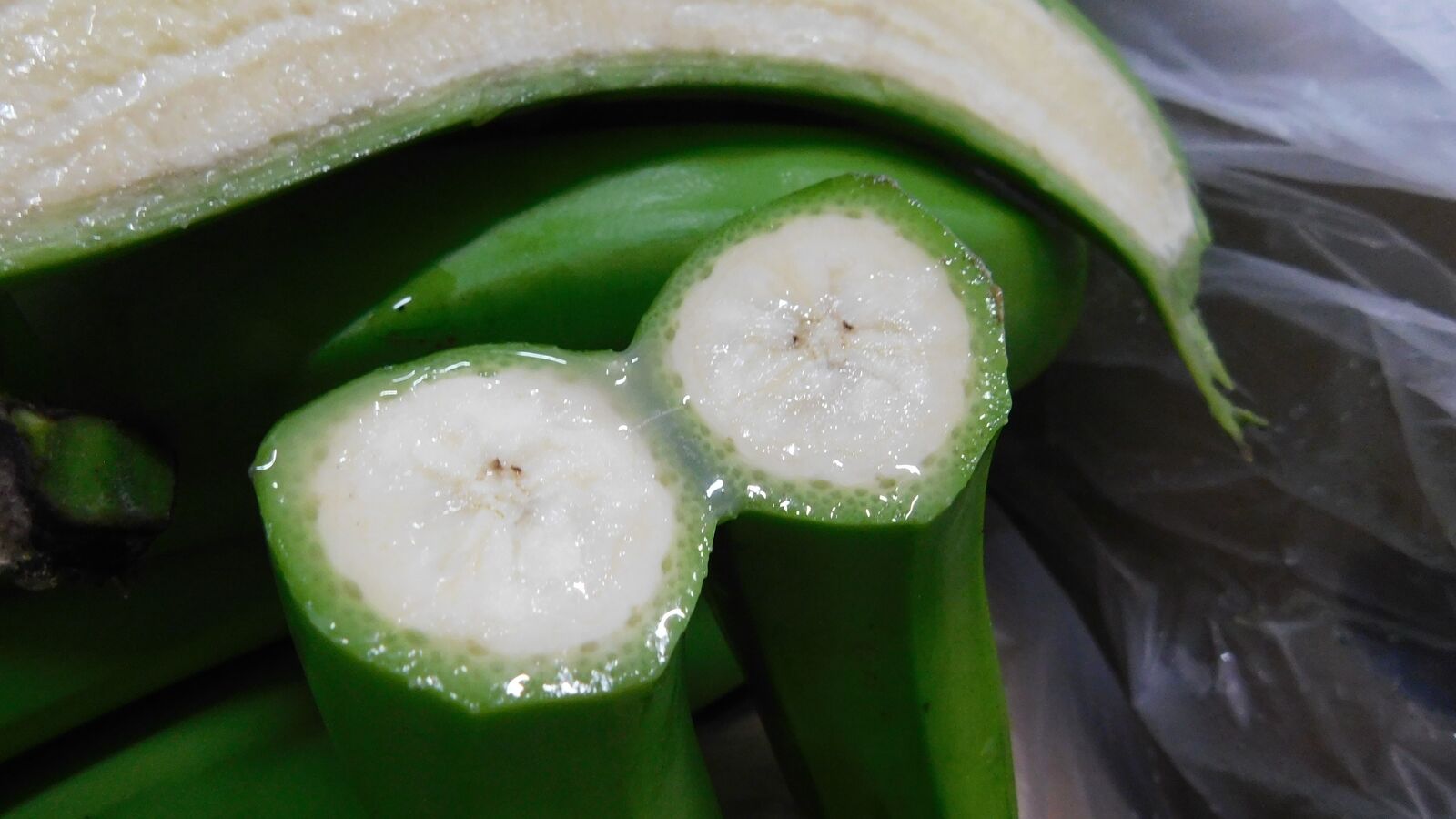 Bananas cut test