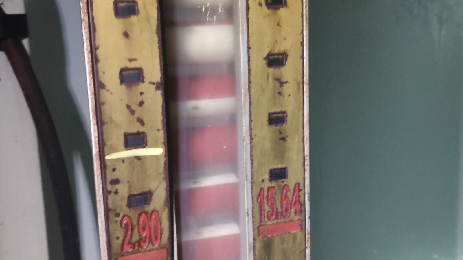 Reading fuel oil service tank gauge