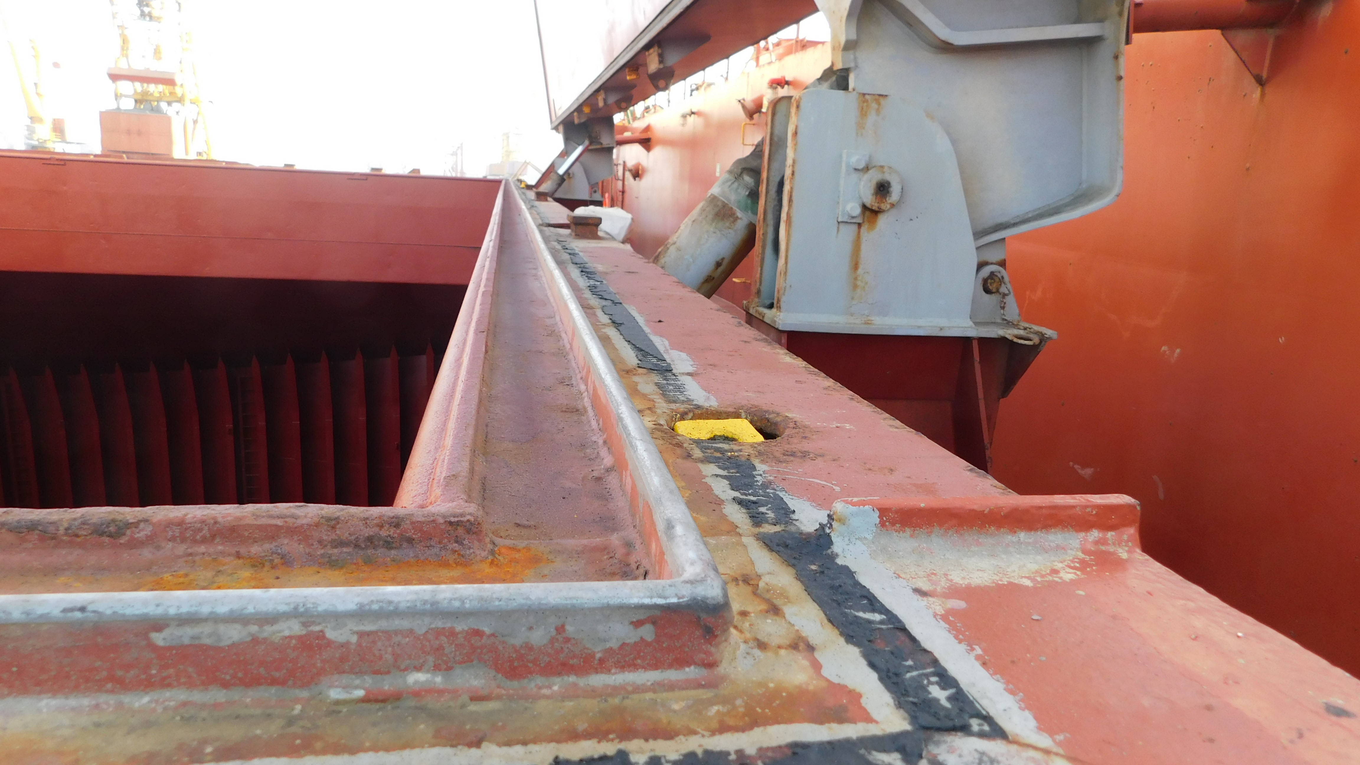 Coaming table, compression bar and drain channel