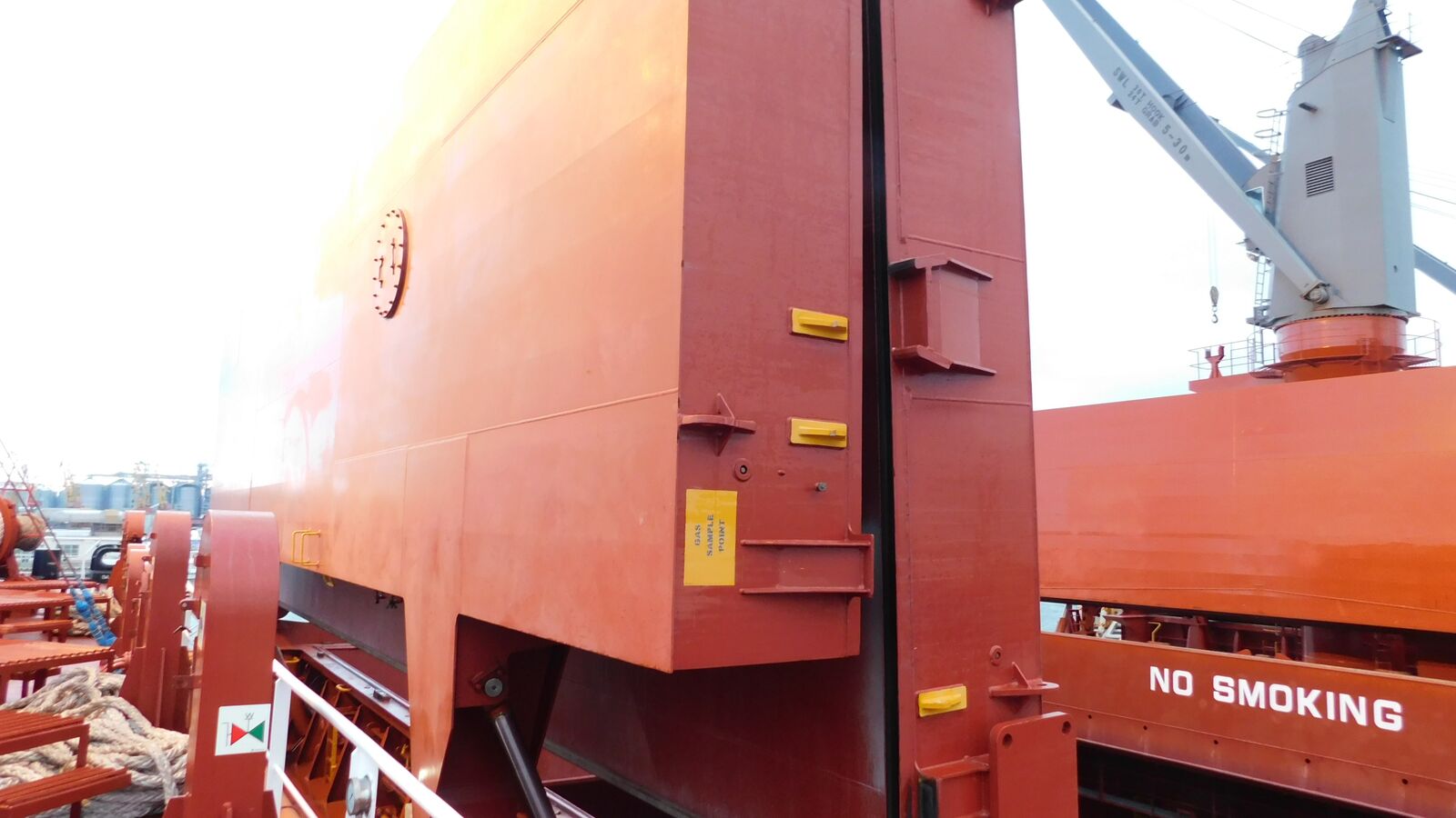 Hatch Cover of a folding type, panel tops and sides