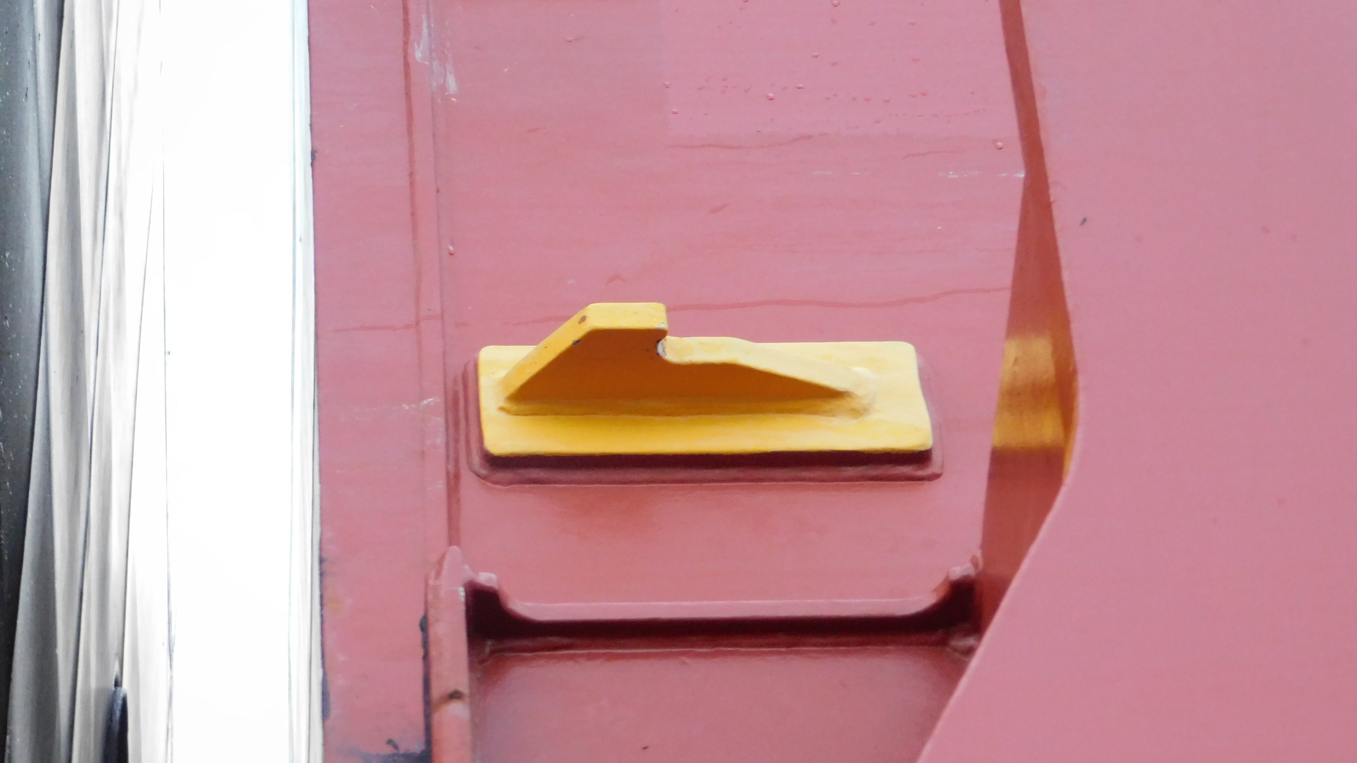 Hatch Cover snug