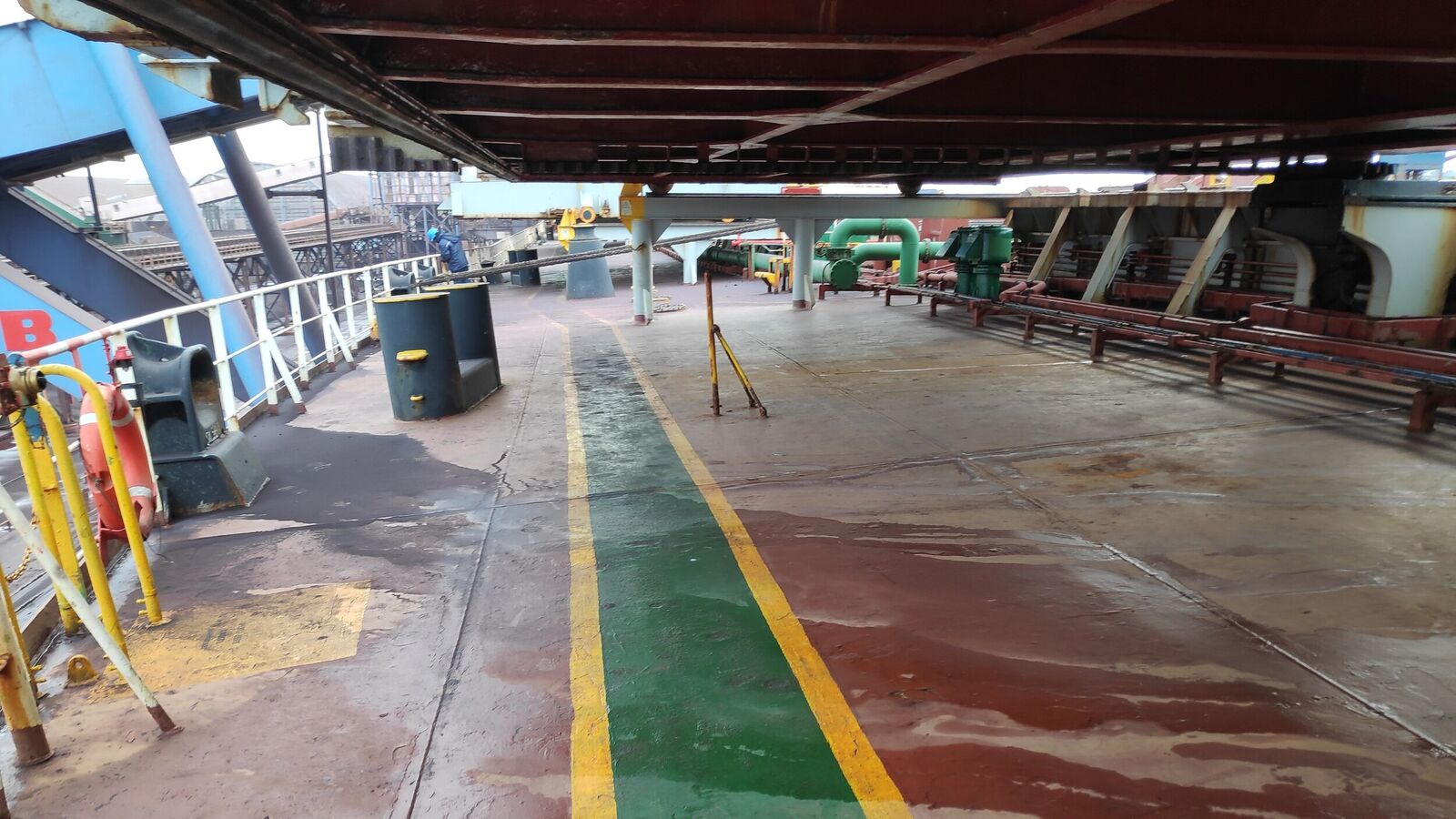 Main deck general condition