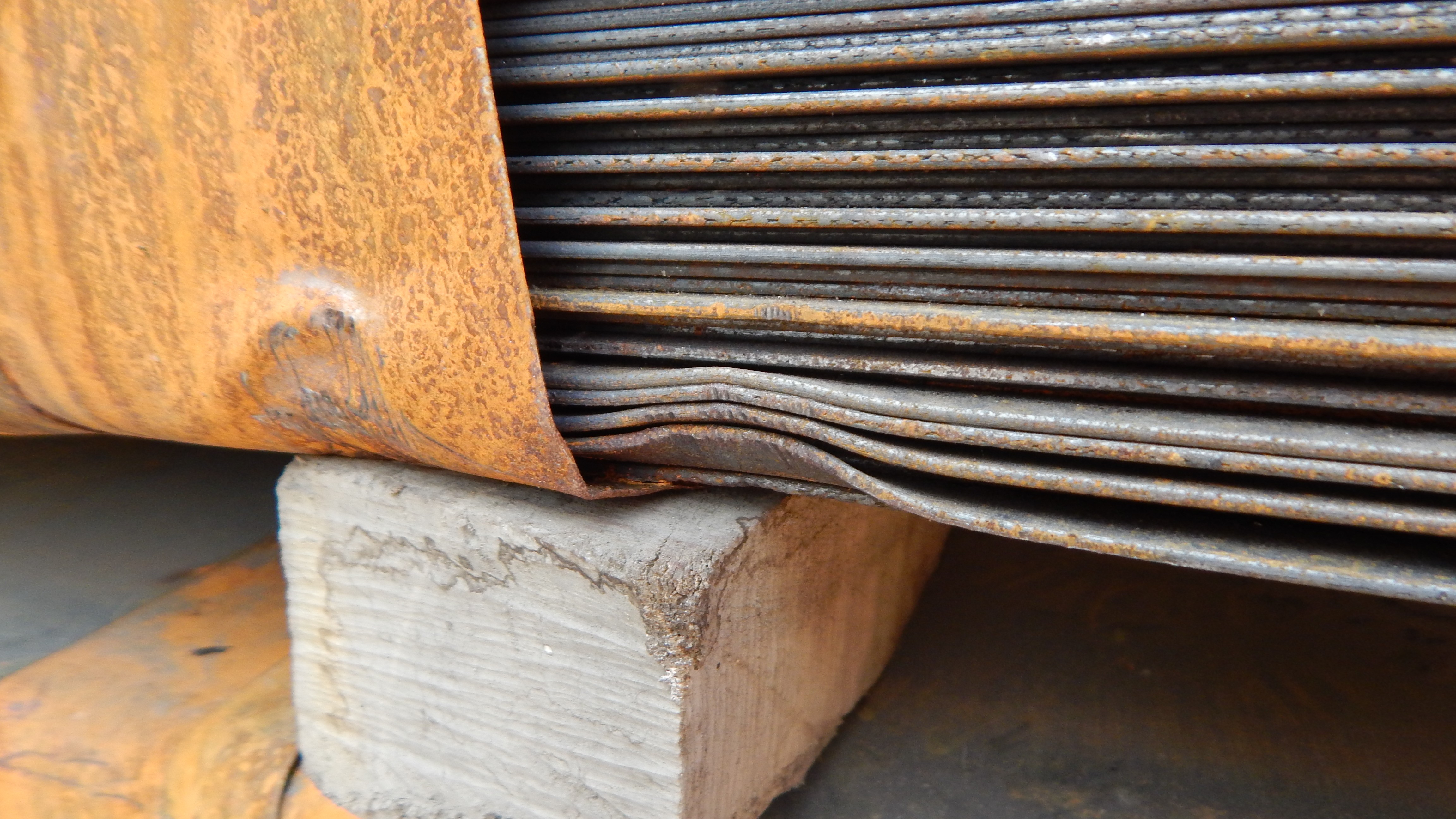 Dented edges of hot rolled sheets