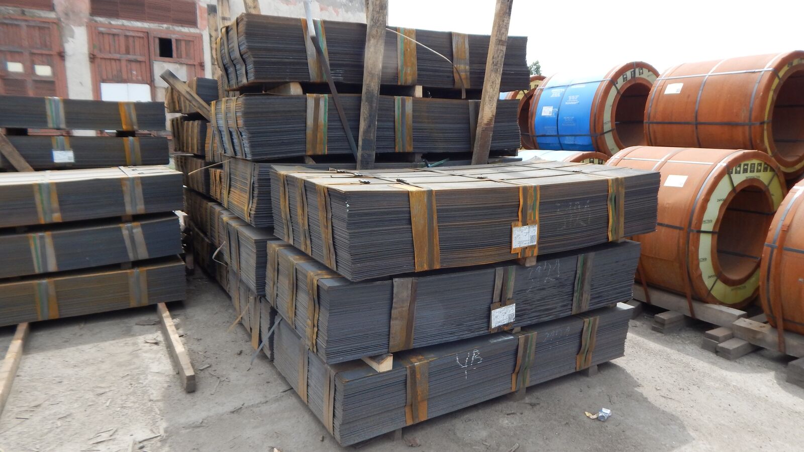 Hot rolled sheets at the open storage