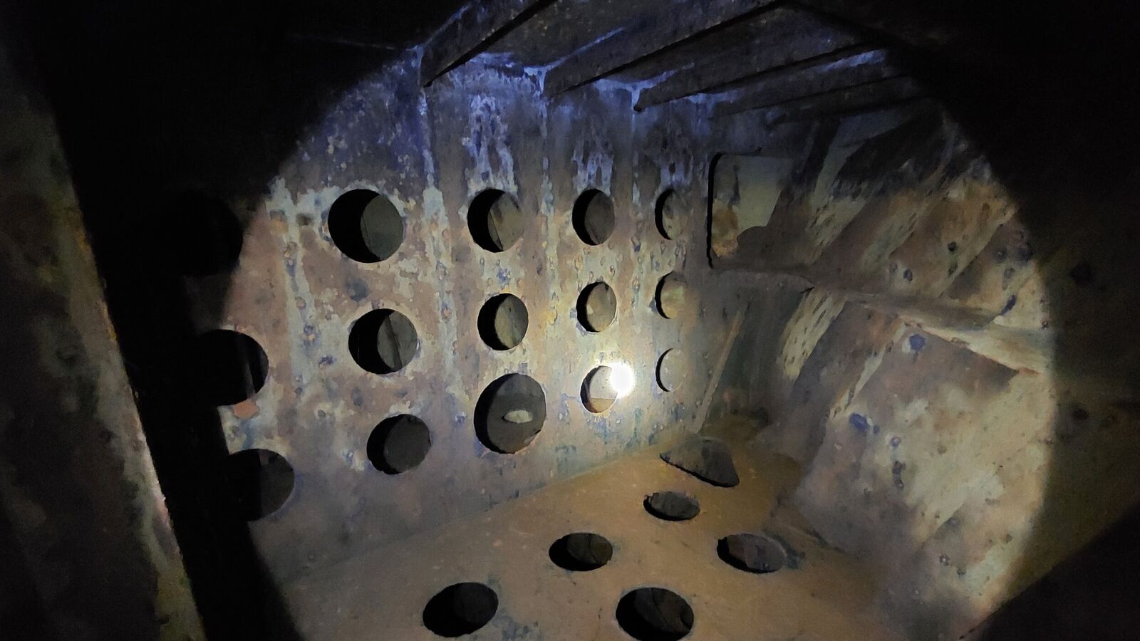 Water ballast tank condition
