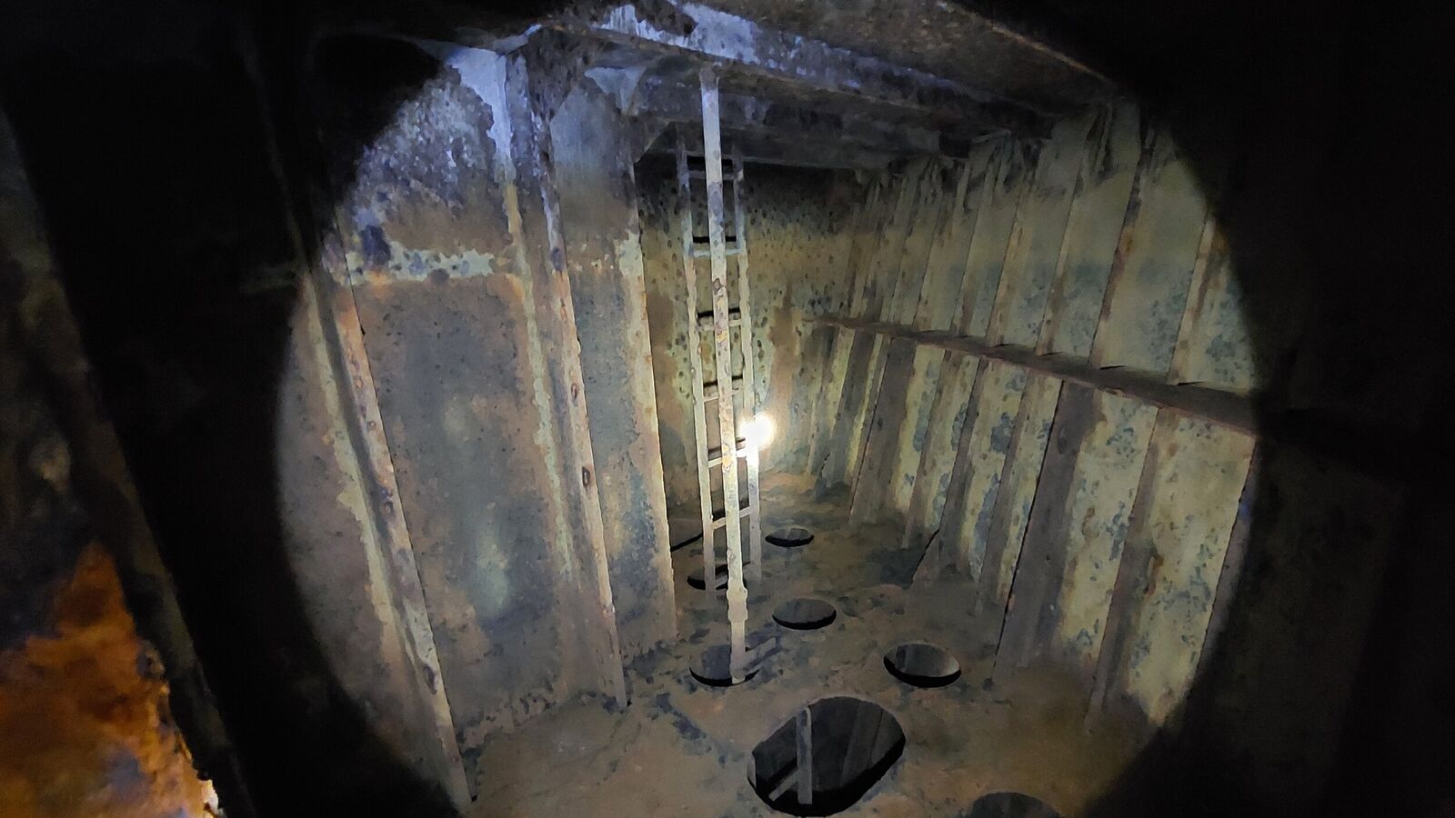 Water ballast tank condition