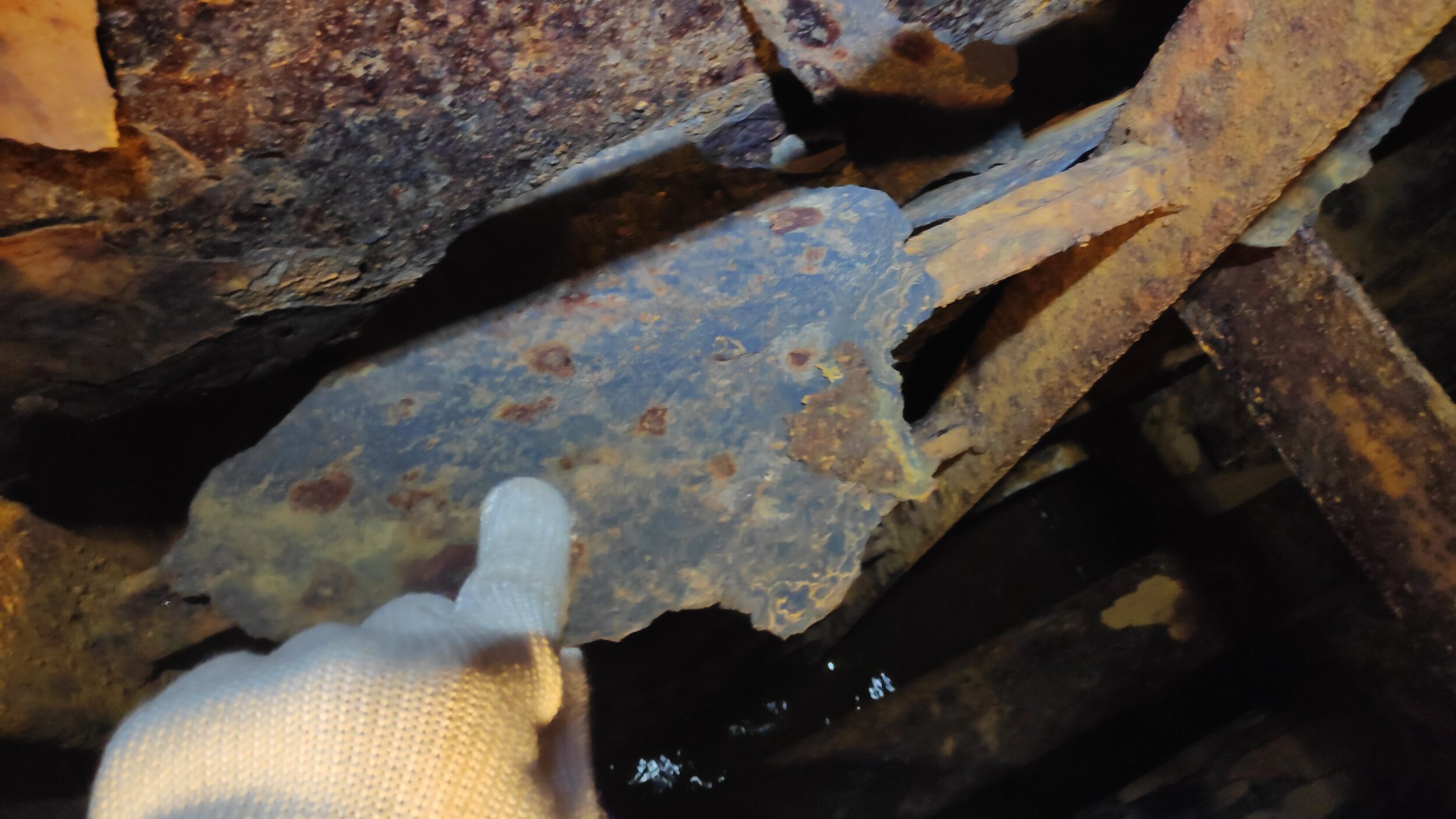 Ballast water tank, rust condition