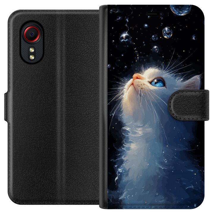 Kompatibelt Plånboksfodral till Samsung Galaxy Xcover 5 Drömmande Stjärnkatt med en vit katt som blickar mot stjärnorna, ett drömskt och magiskt moti
