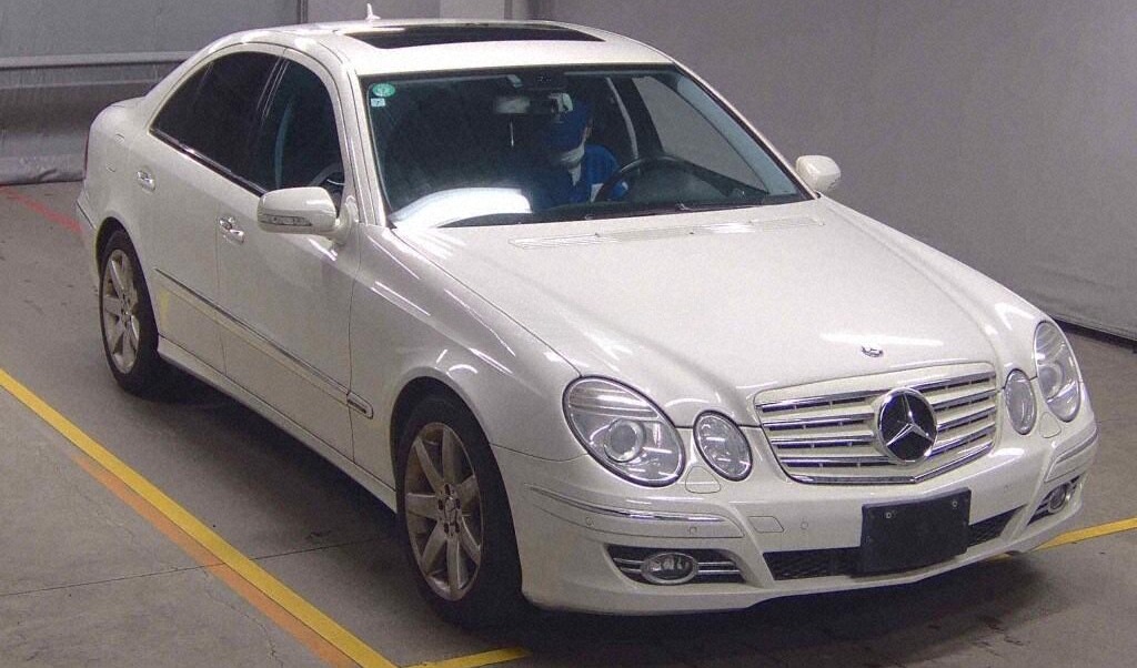 2009 MERCEDES BENZ E-CLASS 4D E350 AVANTGARDE