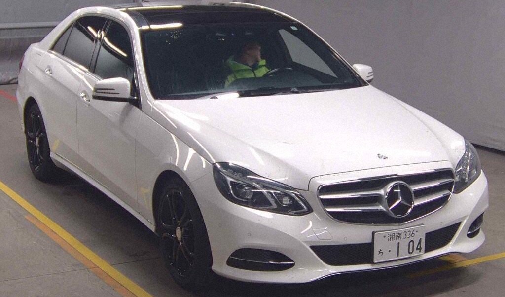 2013 MERCEDES BENZ E-CLASS 4D E400 HYBRID AVANTGARDE