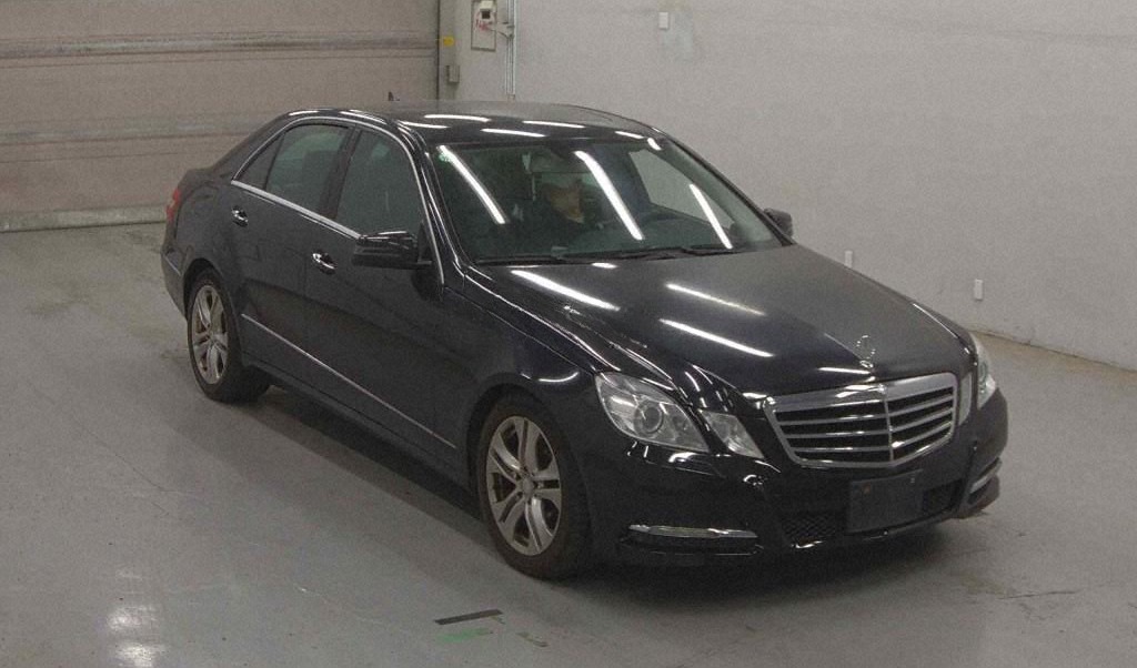 2010 MERCEDES BENZ E-CLASS 4D E350 AVANTGARDE