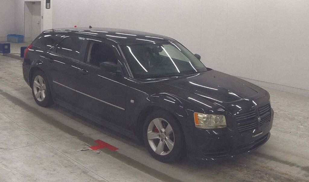 2010 DODGE MAGNUM SE
