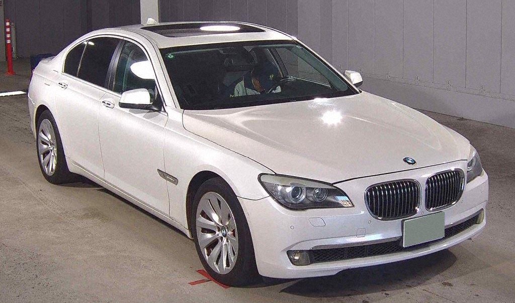 2010 BMW 7 SERIES 740I