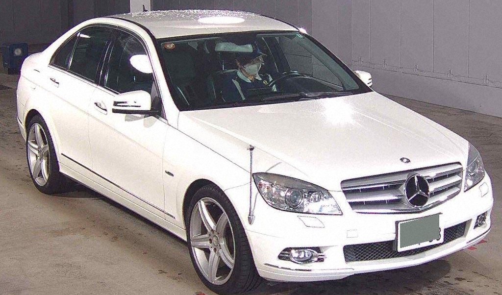 2010 MERCEDES BENZ C-CLASS 4D C300 AVANTGARDE