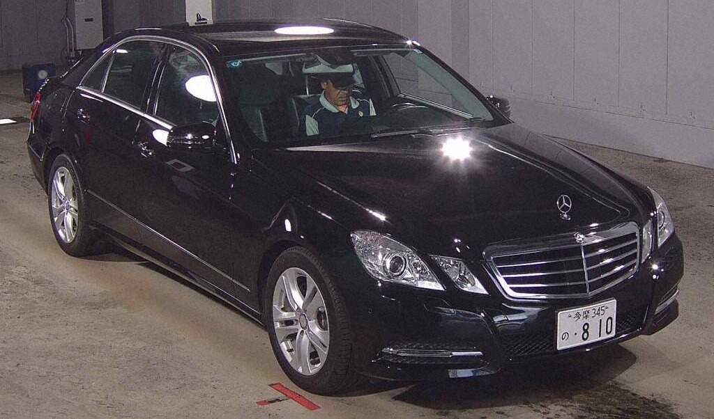 2013 MERCEDES BENZ E-CLASS 4D E350 AVANTGARDE