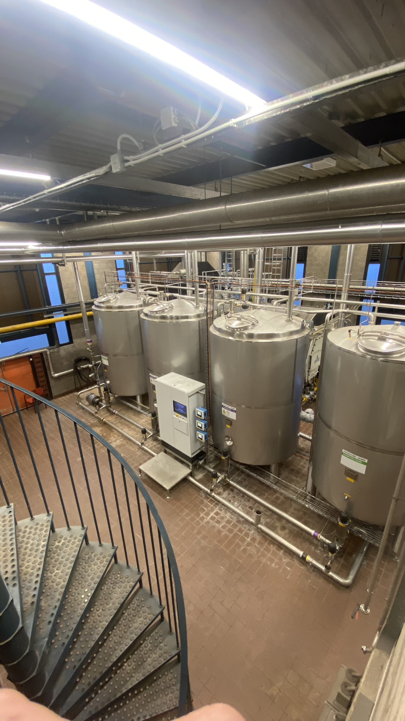 Ontwerp en realisatie van een nieuwe CIP-installatie inclusief training, validatie en procesintegratie.