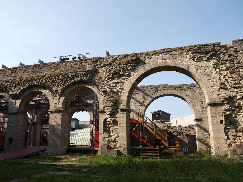 Romakloster, raunioteatteri