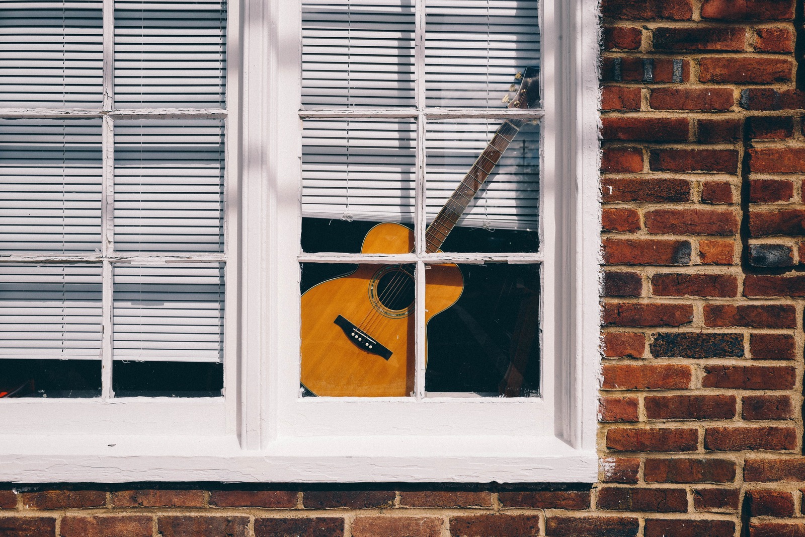 A Strumming Whisper