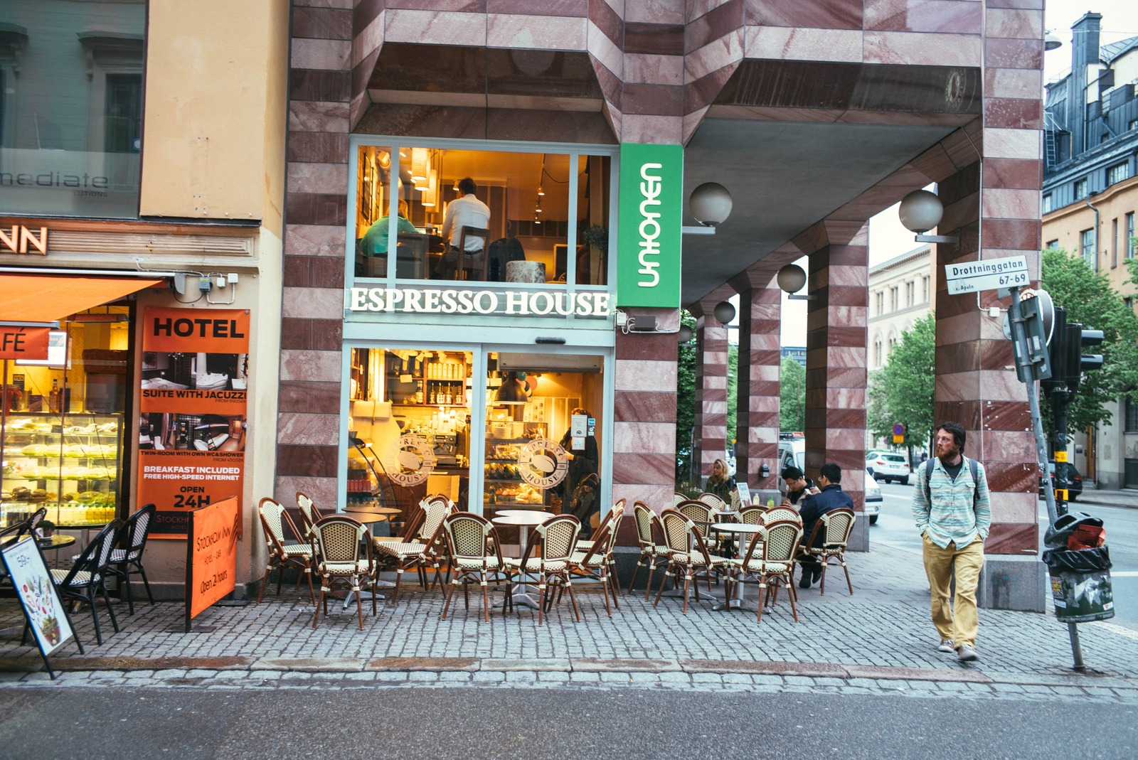 Urban Café Moment