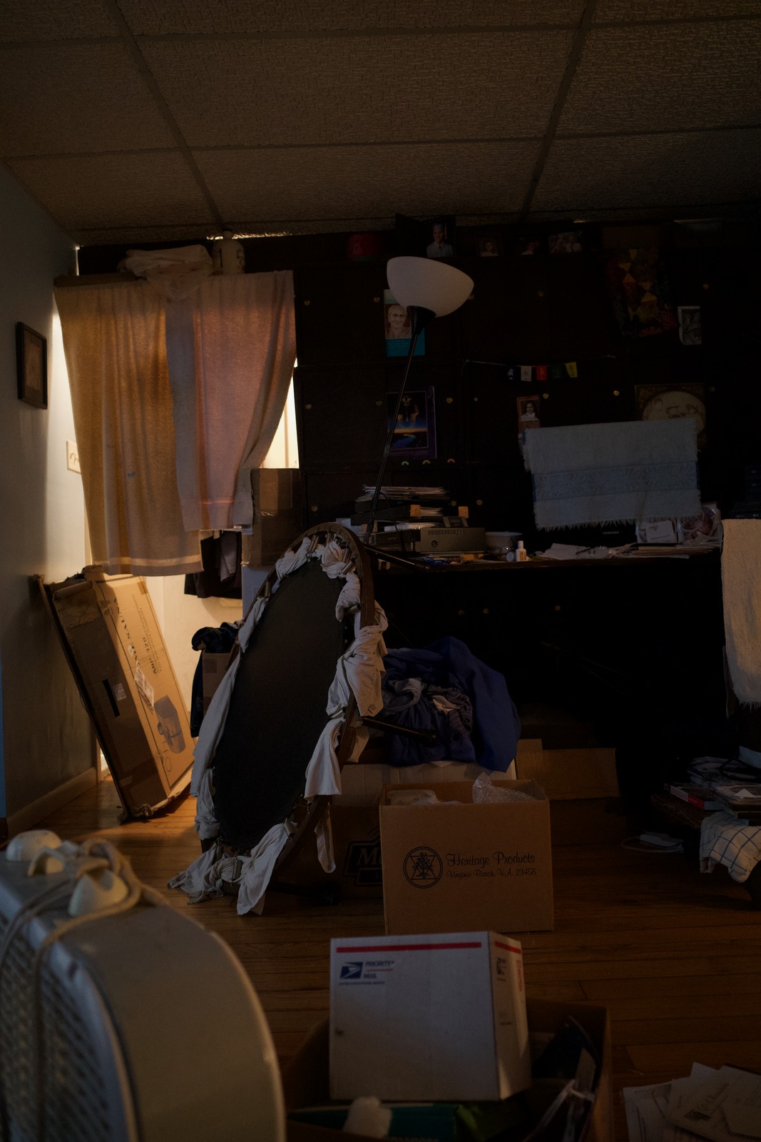 Cluttered Solitude