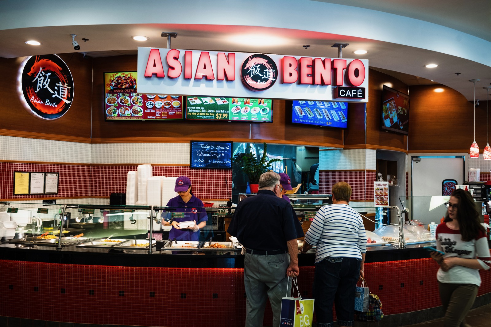 Bento Café Bustle