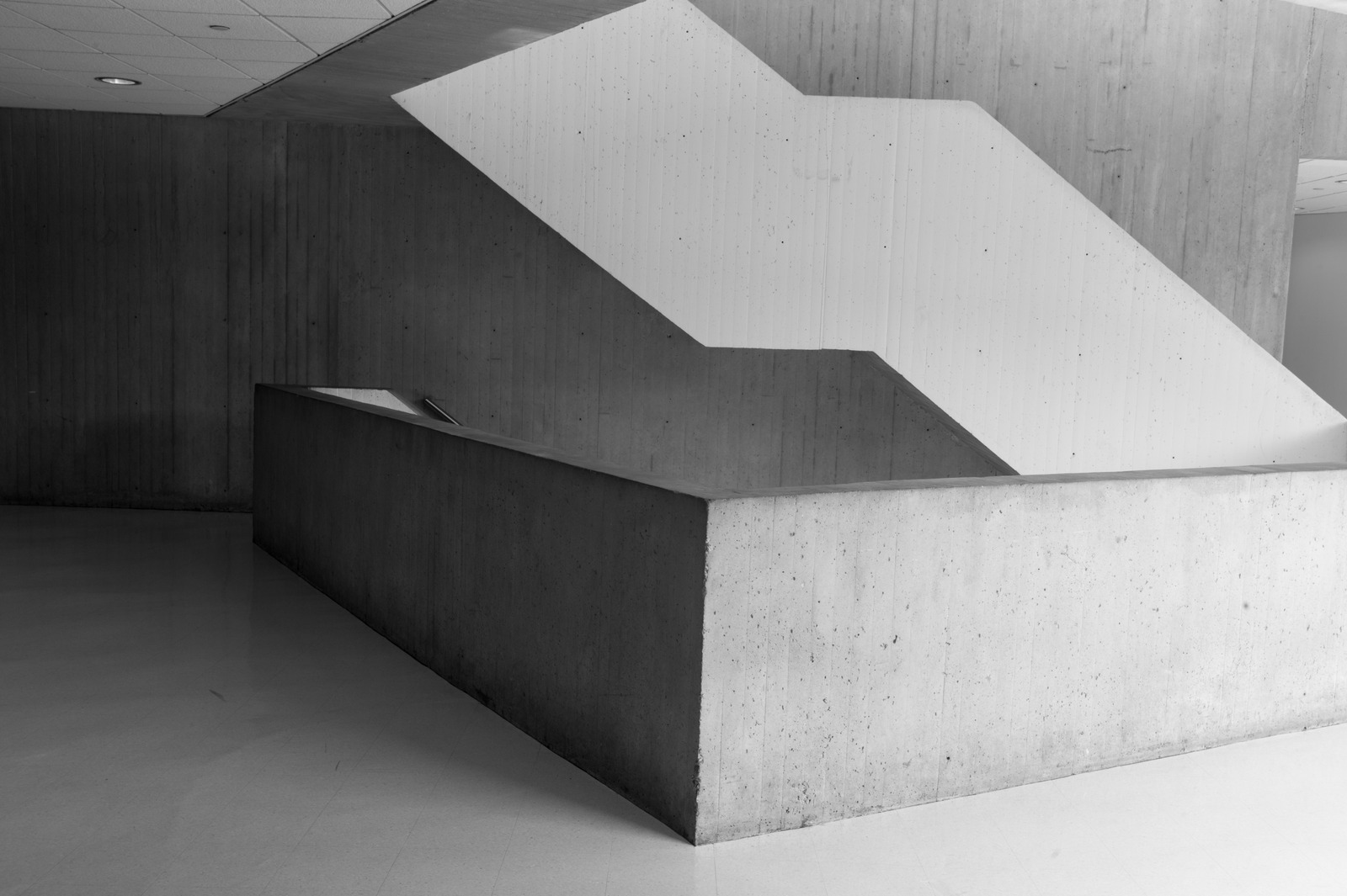 Monochrome Geometry