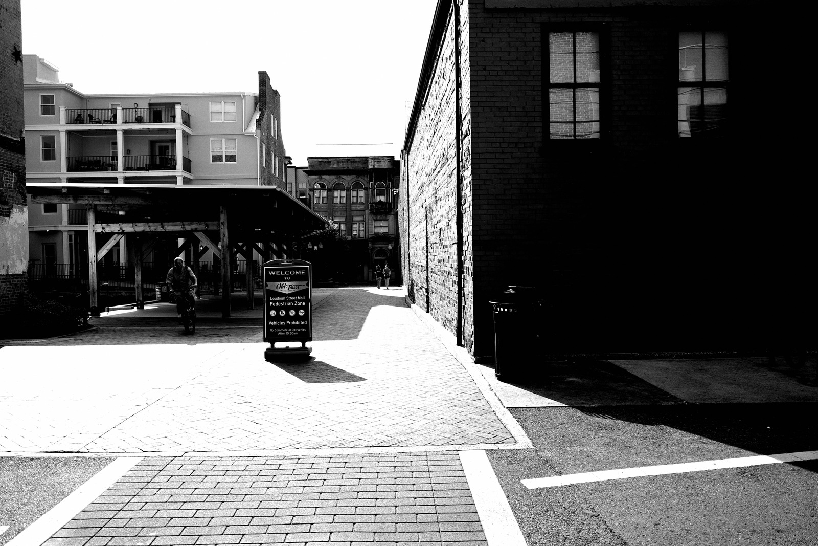 Urban Contrast