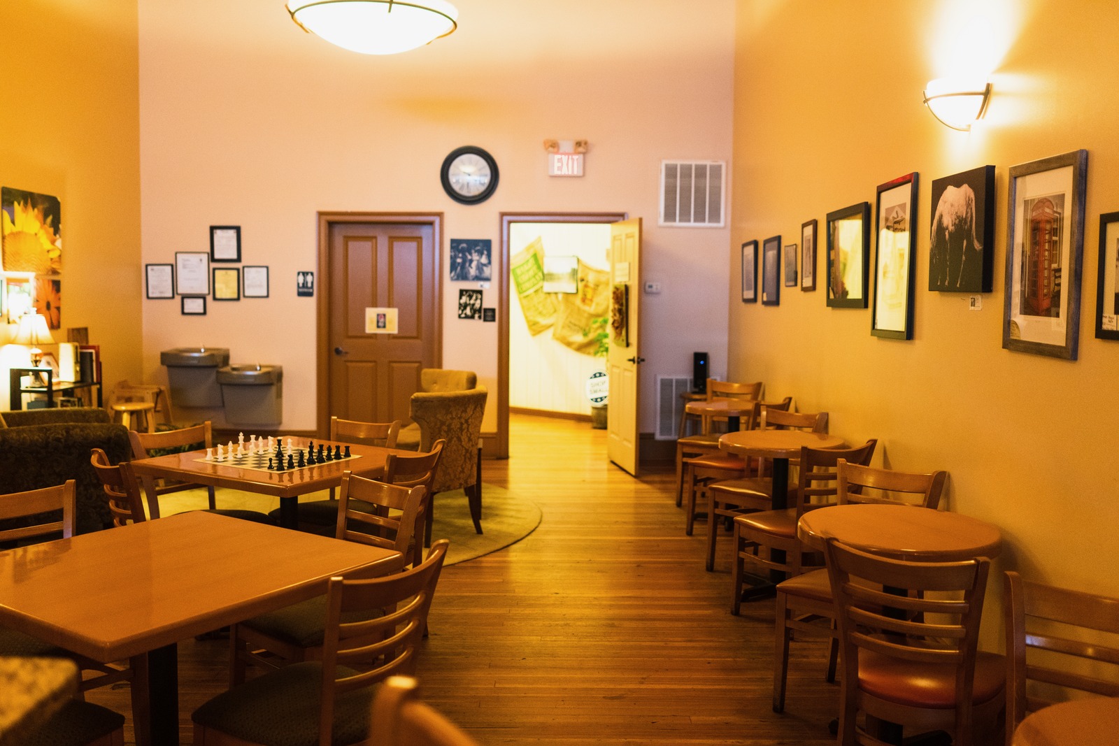 Cozy Café Ambiance