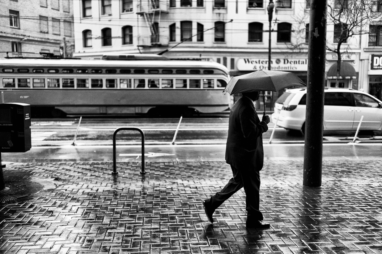 Rainy City Solitude