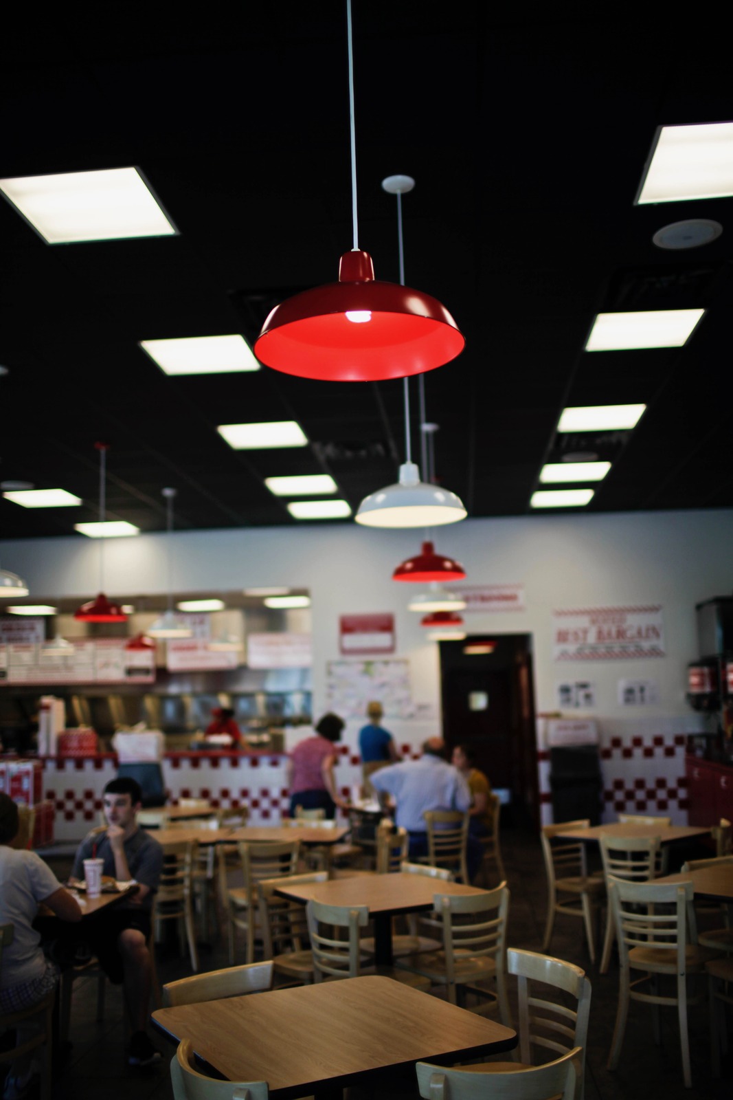 Casual Dining Vibes