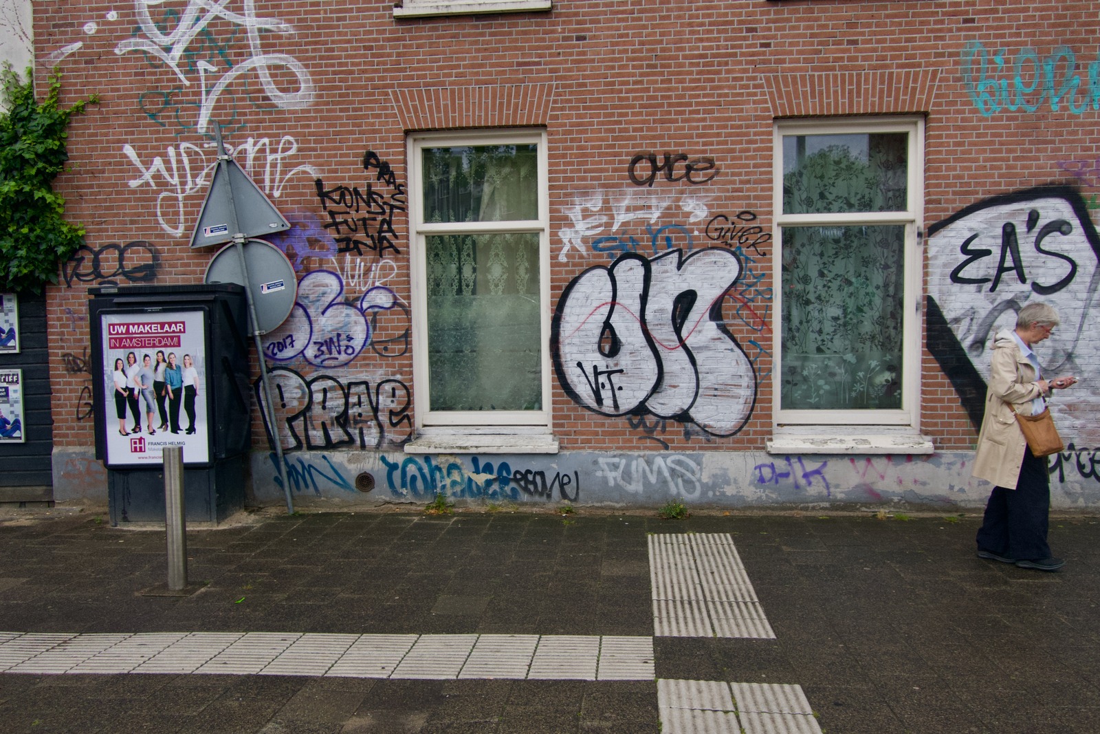 Urban Contrast