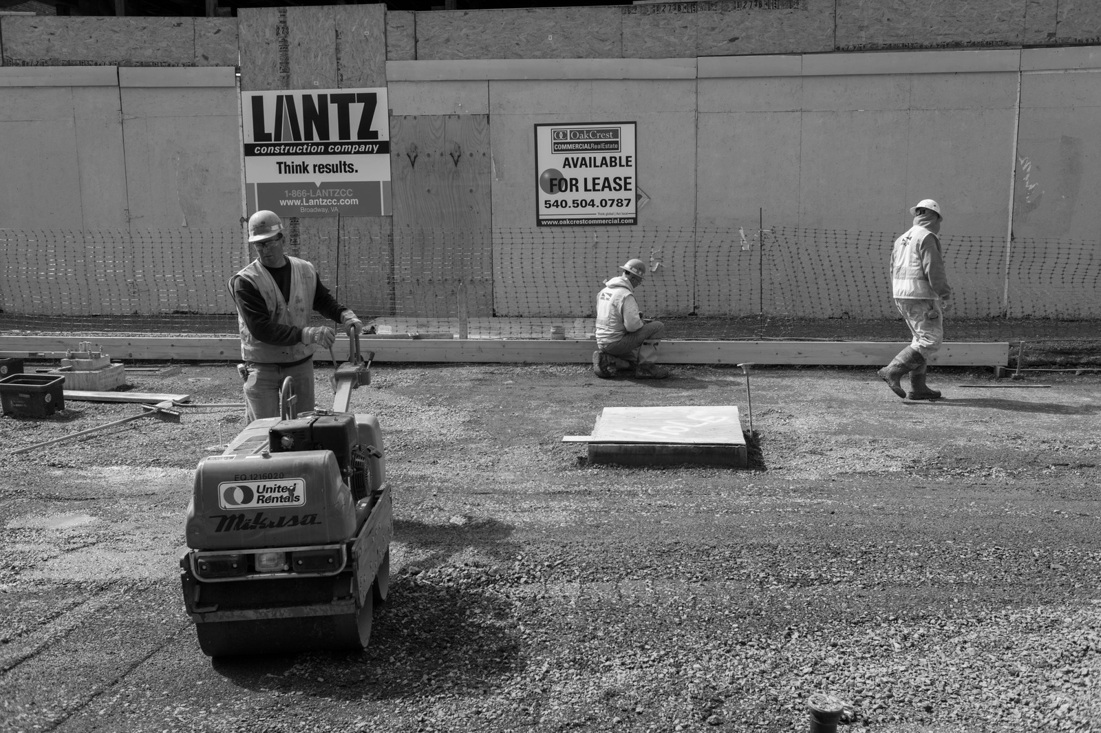 Labor in Monochrome