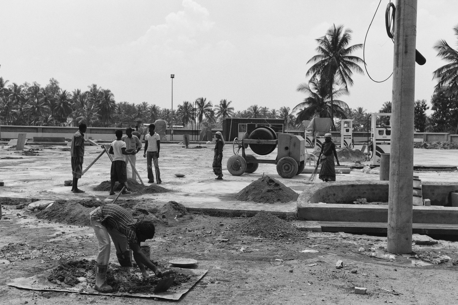 Labor in Monochrome