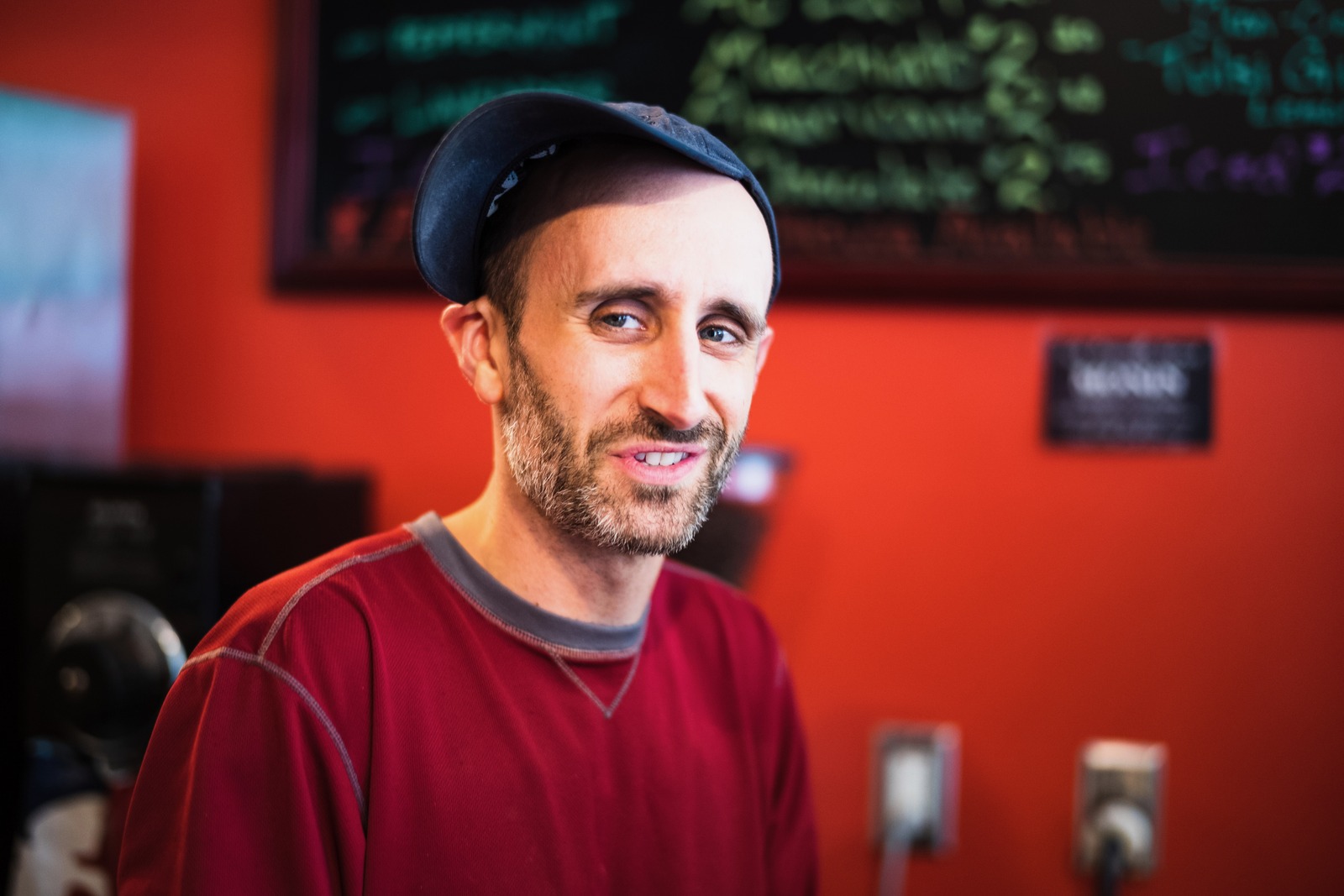 Warm Café Greet