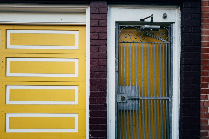 Contrast of Colors and Textures