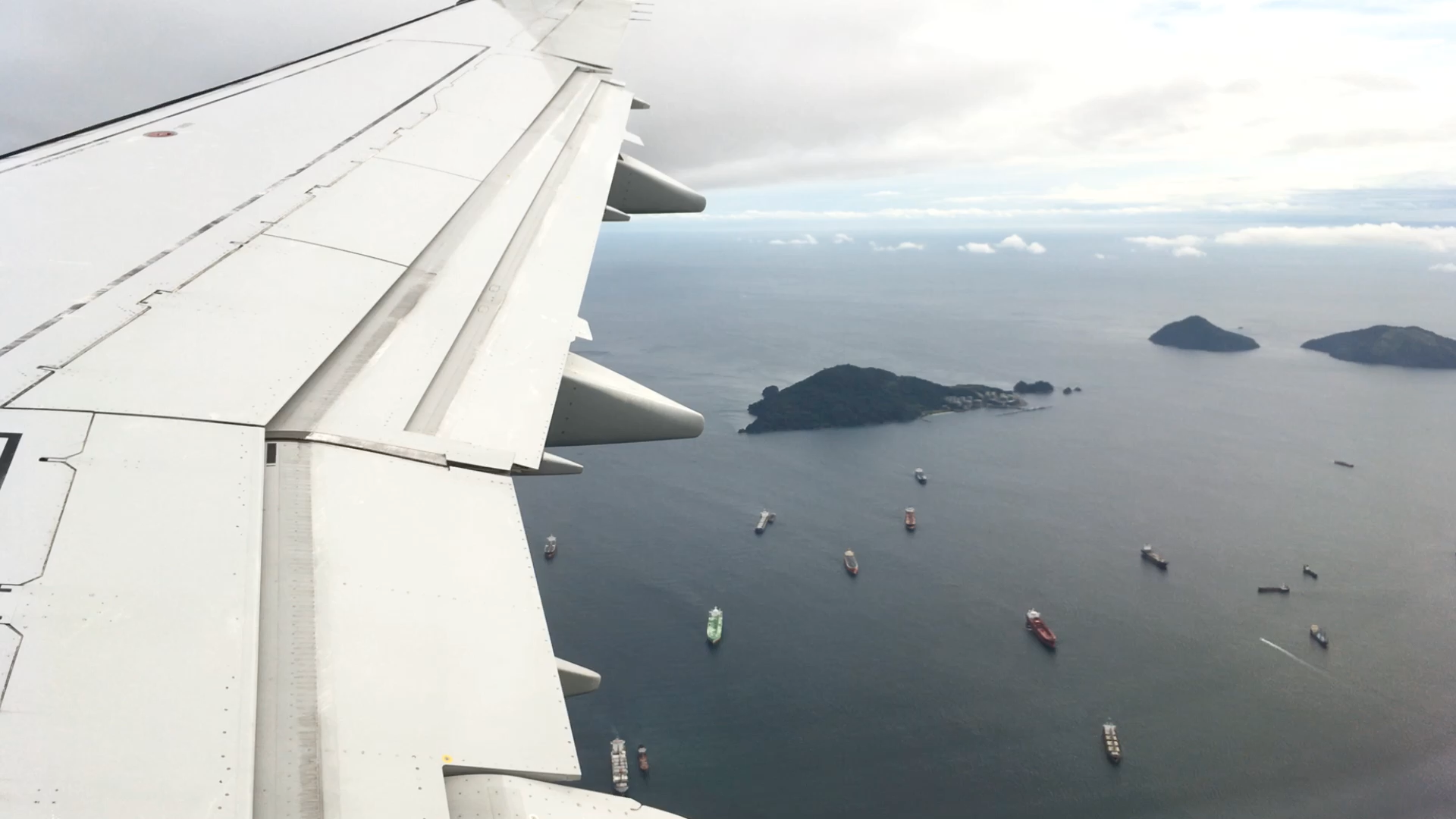 Ships in the waters before the Panama canal