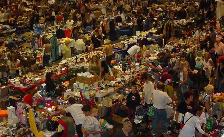 Hallen-Antik-Flohmarkt in Laufen 2027