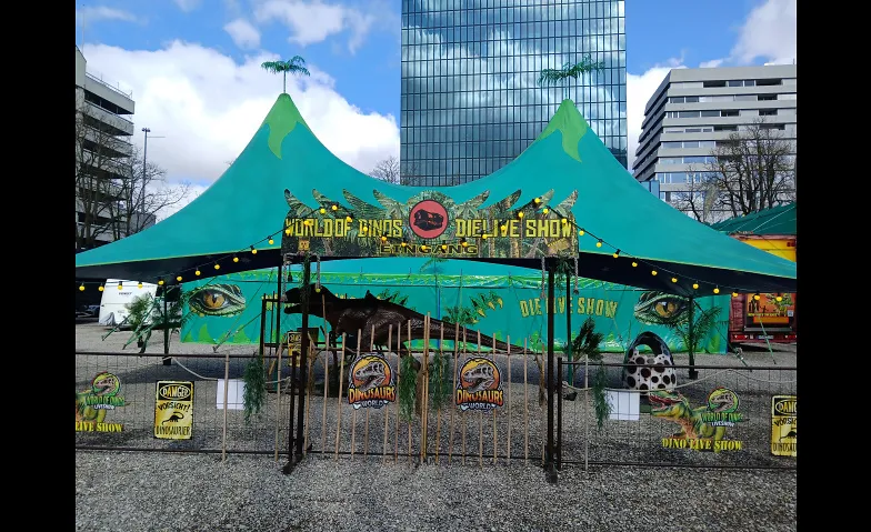 world of dinosliveshow