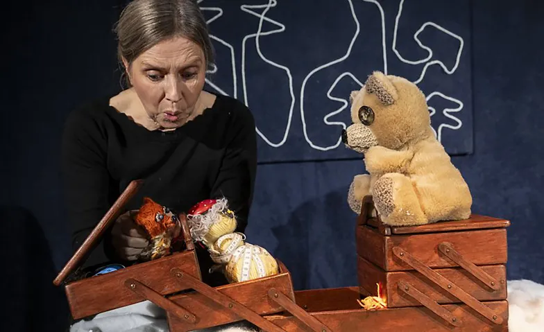 Es klopft bei Wanja in der Nacht