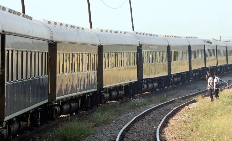 Eisenbahnfahrt mit dem "African Explorer" im Süden Afrikas
