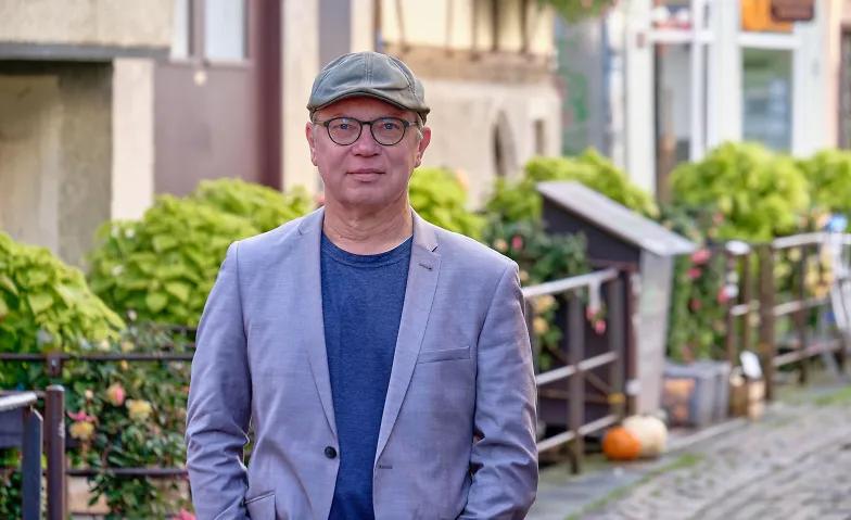 Bertram Schwarz: "Magisch Blau" •  Lesung